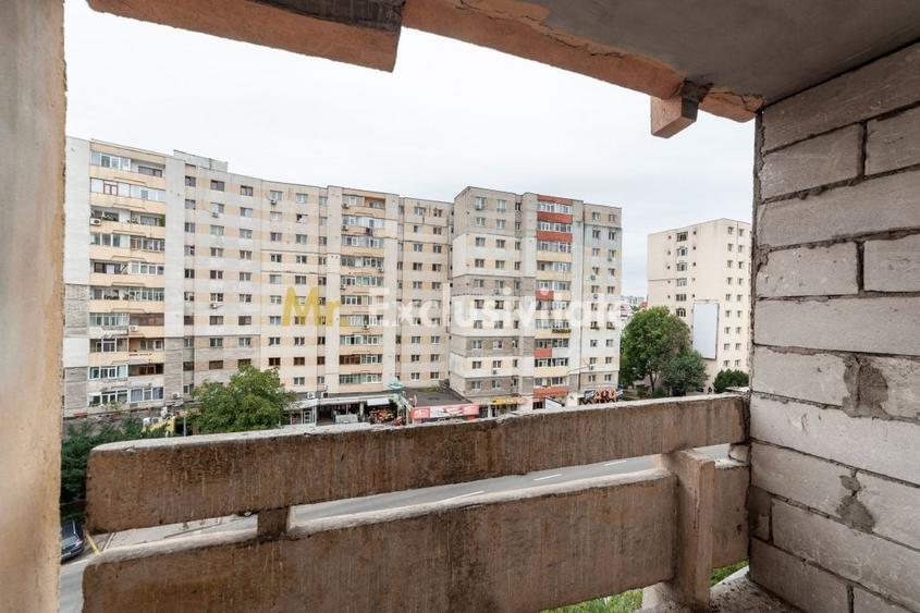 Apartament cu 3 camere decomandat în Găvana