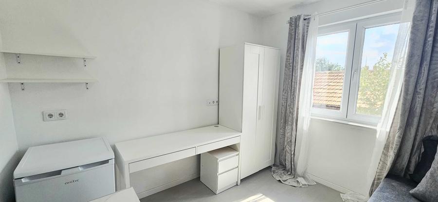 Garsonieră decomandată în Lazaret