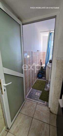 Apartament cu 2 camere decomandat, mobilat în Micro 9