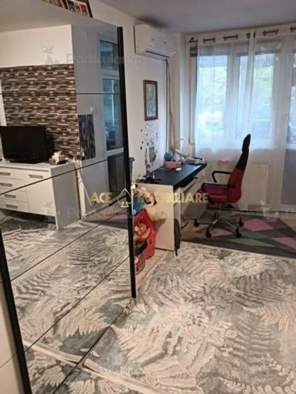 Garsonieră semidecomandată, mobilată în Titan