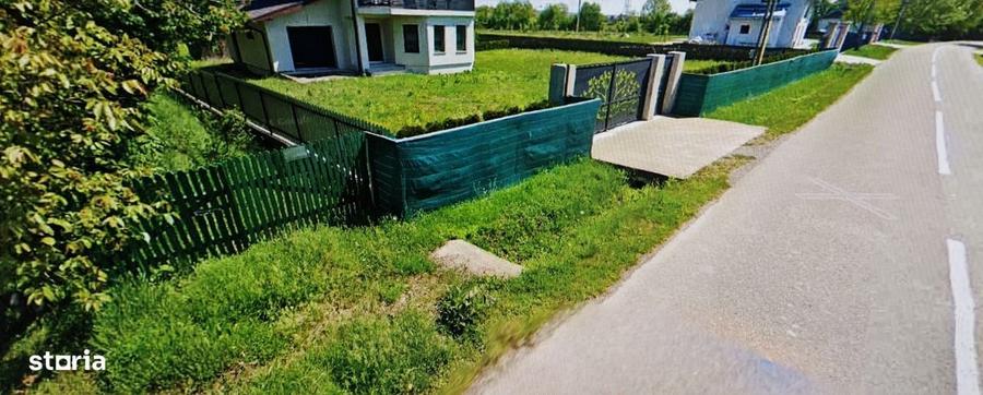 Teren de 7000 mp, în Boroaia