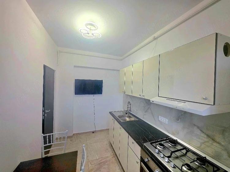 Garsonieră decomandată în Central