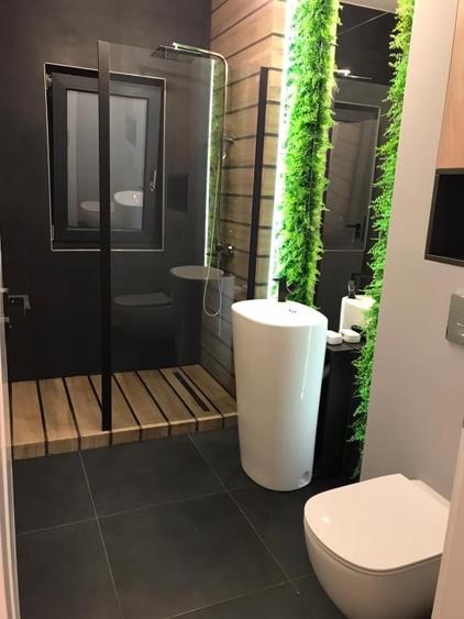Apartament cu 2 camere decomandat, mobilat în Central