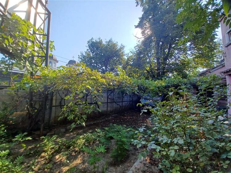 Teren Construcții intravilan de 321 mp, în Rahova