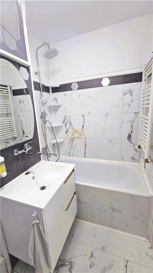 Apartament cu 2 camere semidecomandat în Botizului