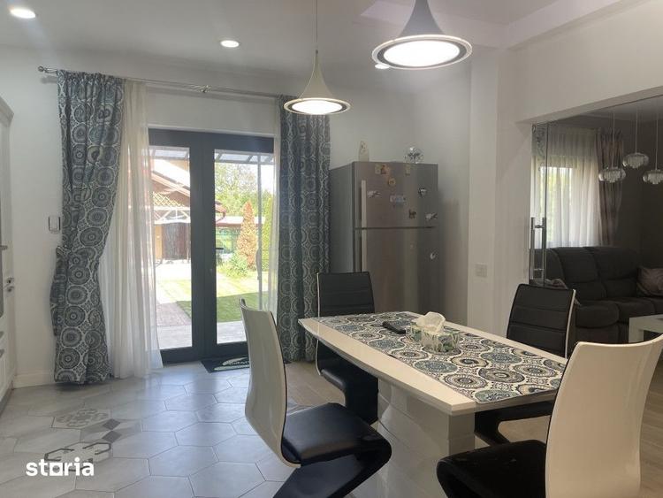 Casă cu 8 camere cu Teren 1042 Mp în Cornu