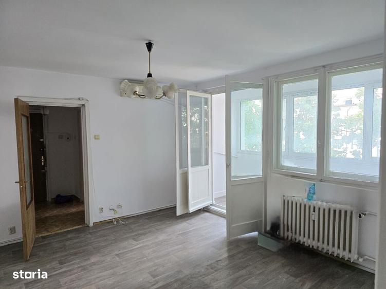 Apartament cu 3 camere în Militari