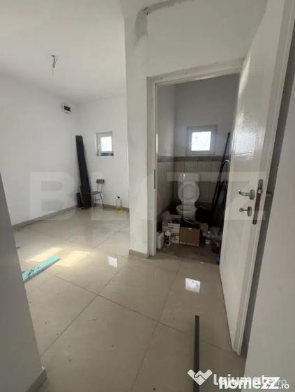 Spațiu comercial, de 100 mp, în Central