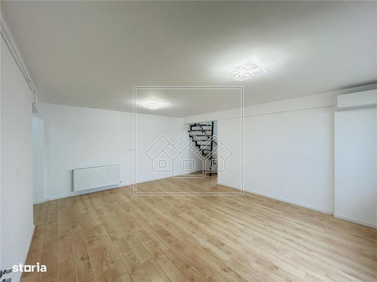 Ap finisat la cheie, 3 camere + pod, balcon - C. Arhitectilor - 5