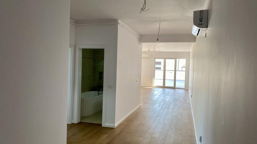 Penthouse cu 4 camere semidecomandat, mobilat în Șelimbăr