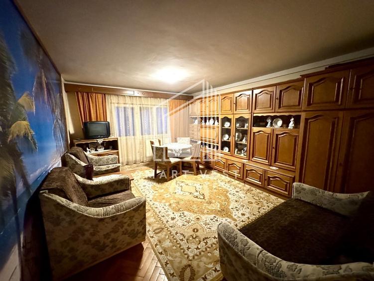 Apartament cu 2 camere decomandat în Micro 17