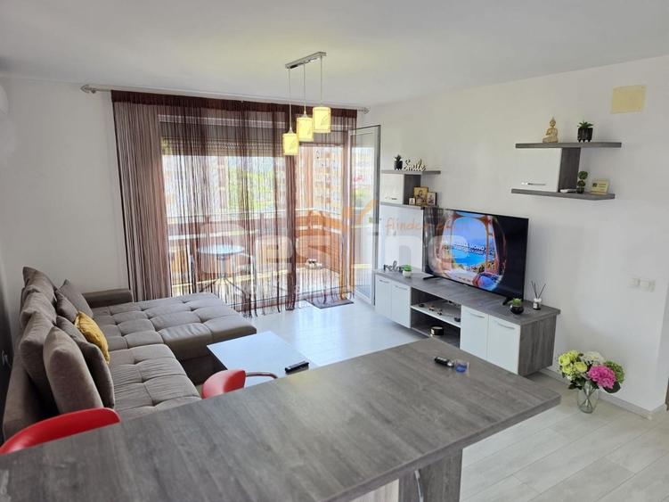 Apartament cu 2 camere decomandat, mobilat în Tractorul
