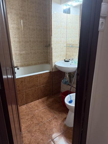 Garsonieră decomandată în Drumul Taberei