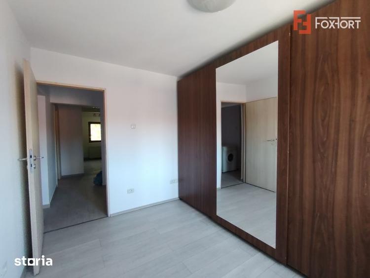 Apartament cu 3 camere decomandat, mobilat în Lunei