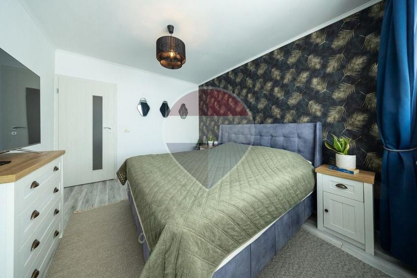 Apartament cu 3 camere semidecomandat în Gării