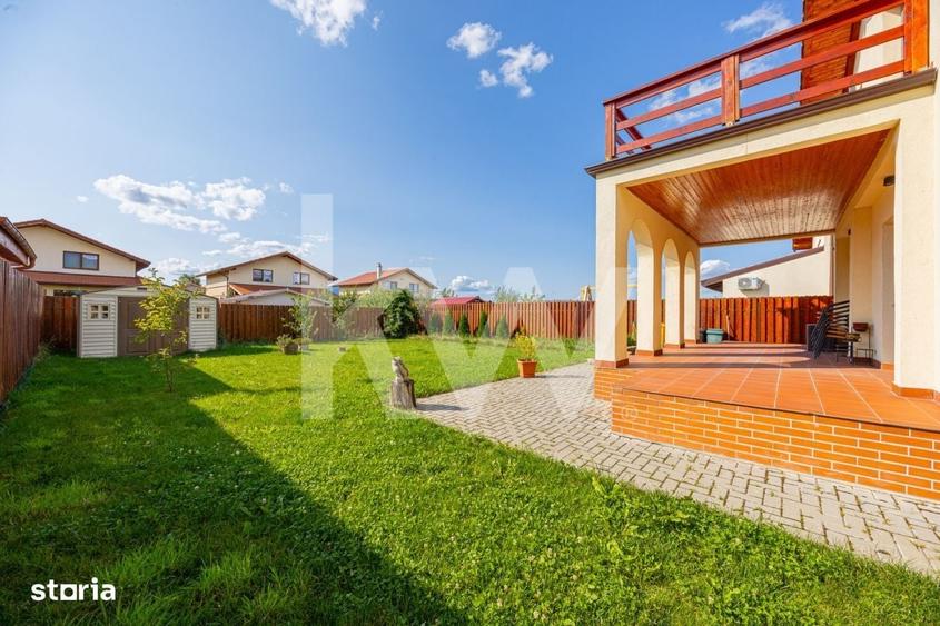 Casă cu 4 camere în Cristian