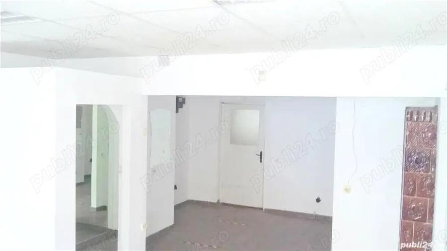 Spațiu comercial, de 45 mp, în Semicentral