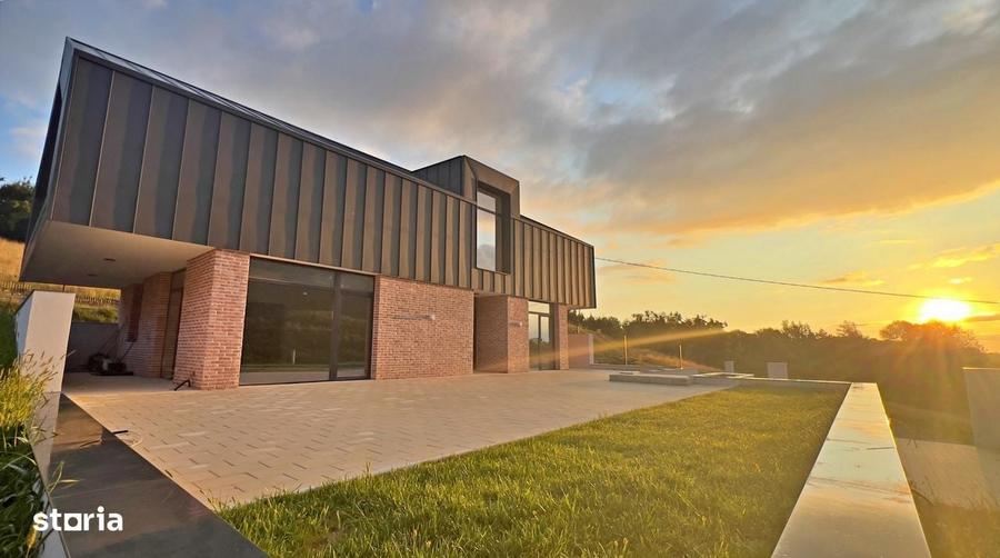 Casă cu 4 camere în Cisnădioara