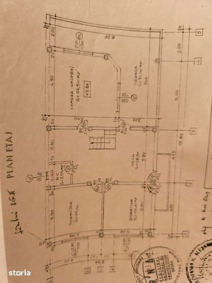 Casă cu 5 camere decomandat cu Teren 700 Mp în Central