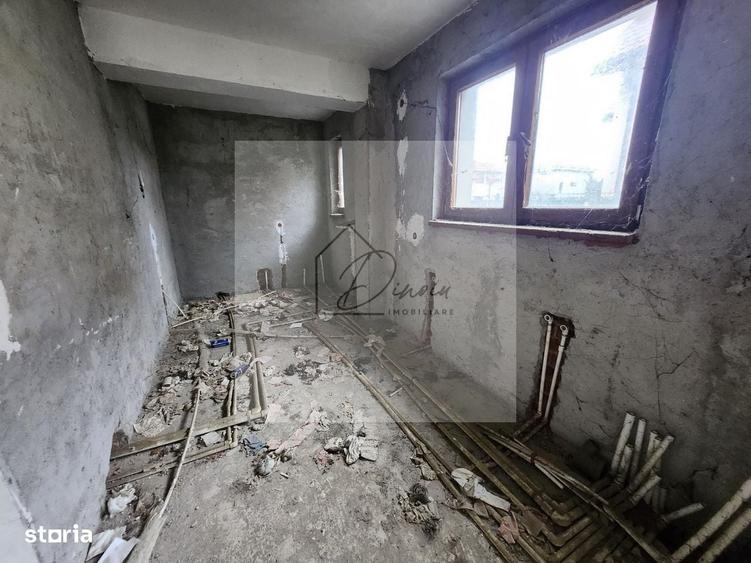 Casă cu 4 camere în Pipera