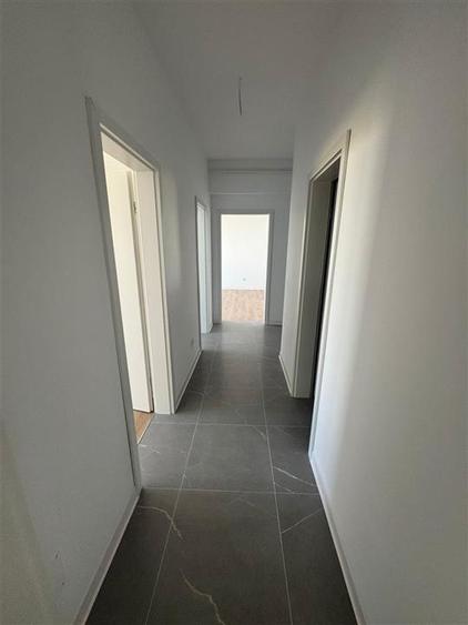 Apartament cu 3 camere decomandat în Nord