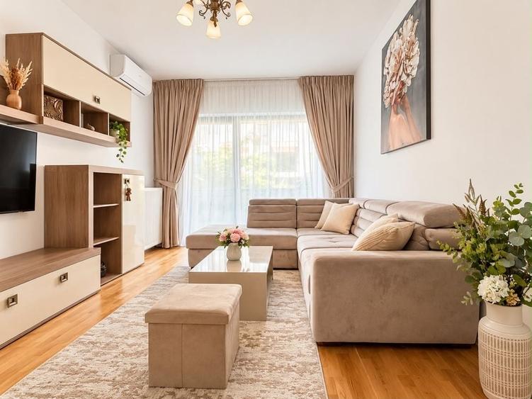 Apartament cu 2 camere decomandat în Republicii