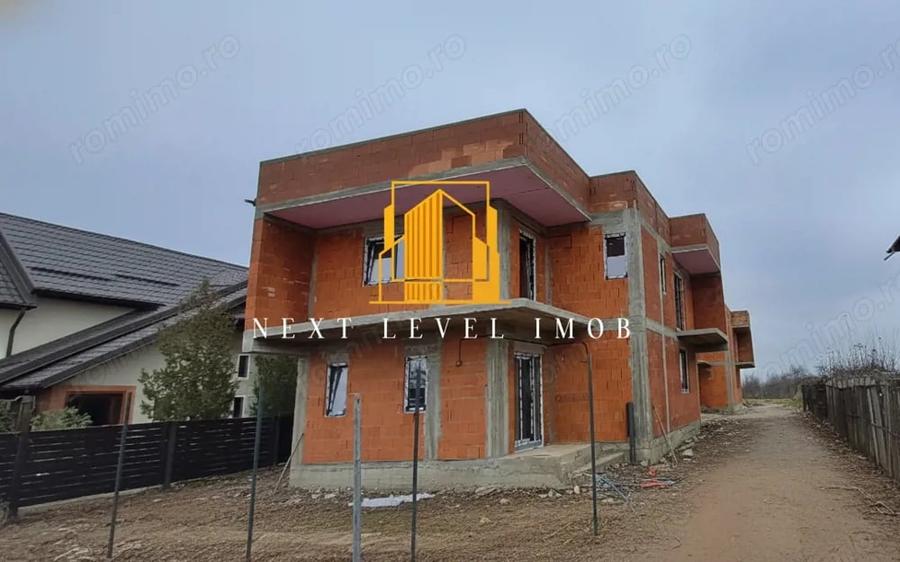 Casă cu Teren 400 Mp în Bradu