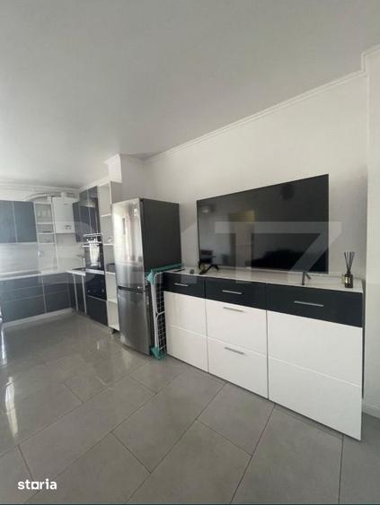 Apartament de vanzare, cu 2 camere, zona semicentral - 2