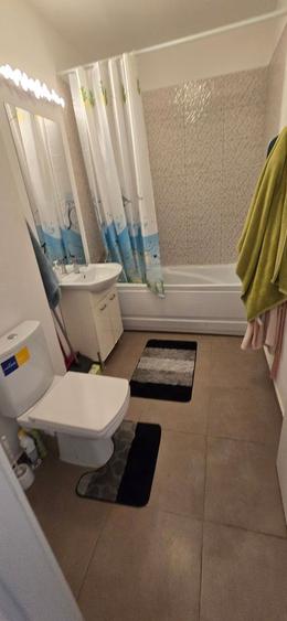 Apartament cu 3 camere decomandat în Sud-Est