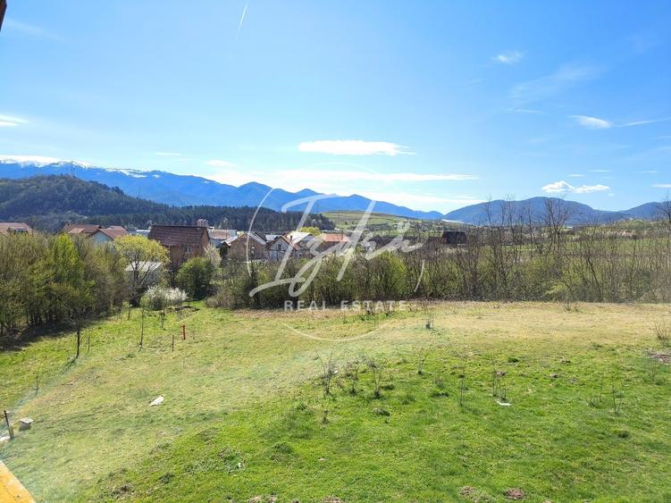 Casă individuală cu 5 camere cu Canalizare în Tălmaciu