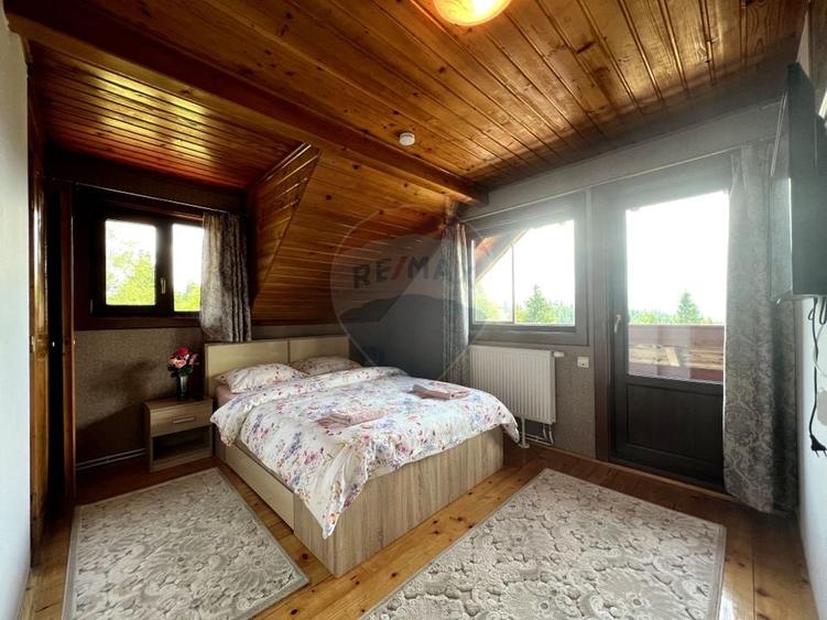 Casă individuală cu 4 camere cu Teren 6042 Mp în Beliș