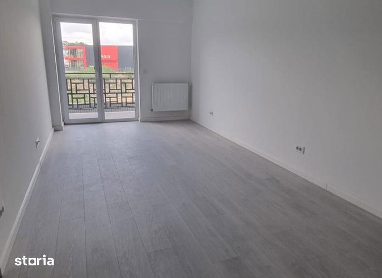Apartament cu 2 camere decomandat în Bârnova