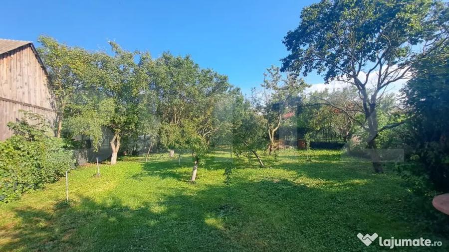Casă cu 5 camere cu Teren 1350 Mp în Hălchiu