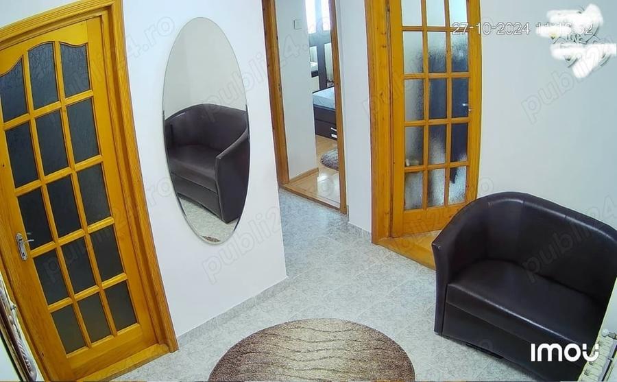 Apartament cu 3 camere decomandat în Central