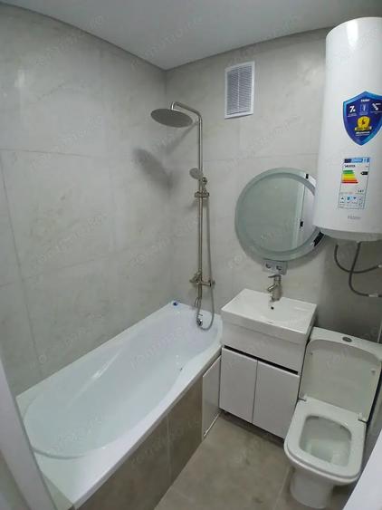 Garsonieră decomandată în 13 Septembrie