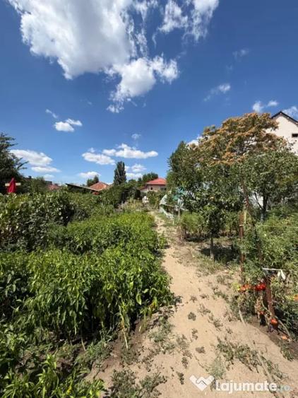Casă cu 5 camere cu Teren 130 Mp în Lascăr Catargiu