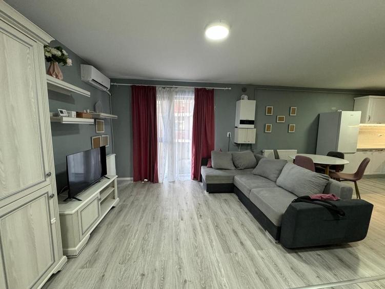 Apartament cu 2 camere semidecomandat în Exterior Vest