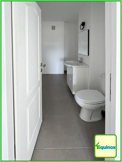 Apartament cu 4 camere decomandat în Malu Roșu