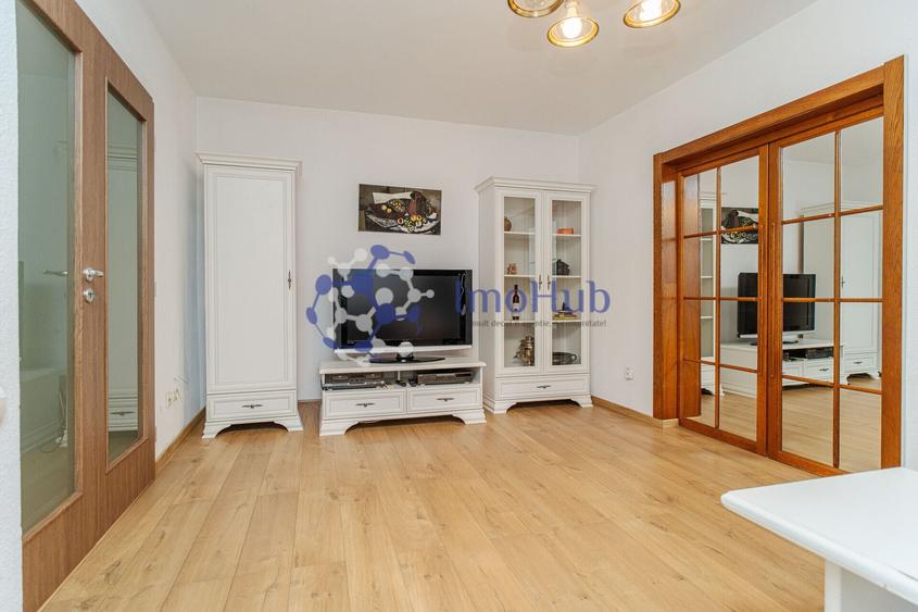 Apartament cu 3 camere în Centru Civic