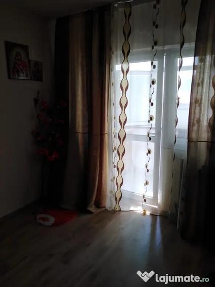 Apartament cu doua camere in zona Liceului Economic - 4