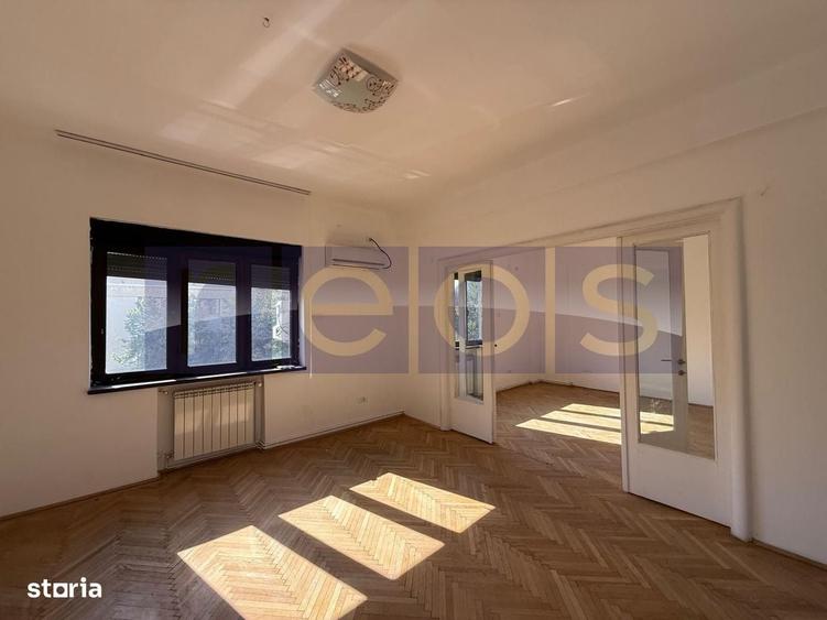 Apartament cu 4 camere în Amzei