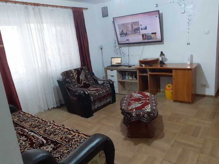 Apartament cu 2 camere semidecomandat în Exterior Vest