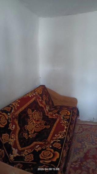Casă cu 3 camere cu Teren 4660 Mp în Central