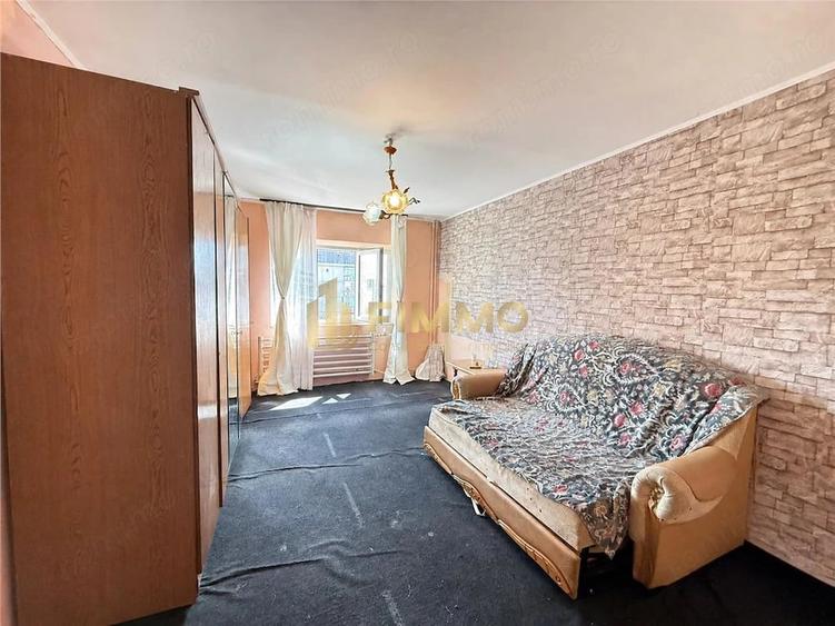 Apartament cu 3 camere decomandat în Poieni-Suceava