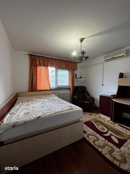 Apartament de inchiriat, 3 camere, decomandat, 70 mp, Nicolina - 1