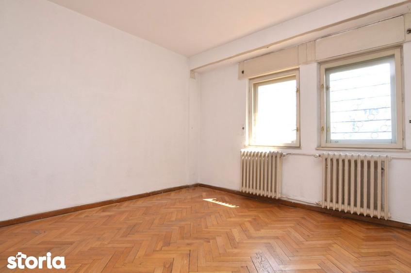 Apartament cu 4 camere decomandat în Centrul Civic