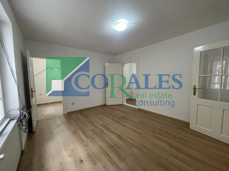 Apartament cu 5 camere semidecomandat în Elisabetin