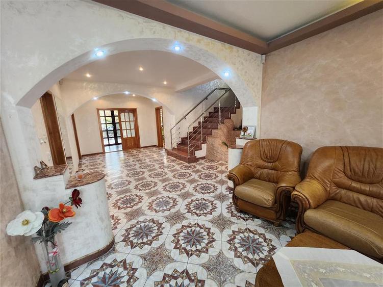 CASĂ PREMIUM CU TERASĂ ȘI MULT SPAȚIU | SUCEAVA | 499.000 Eu - 4