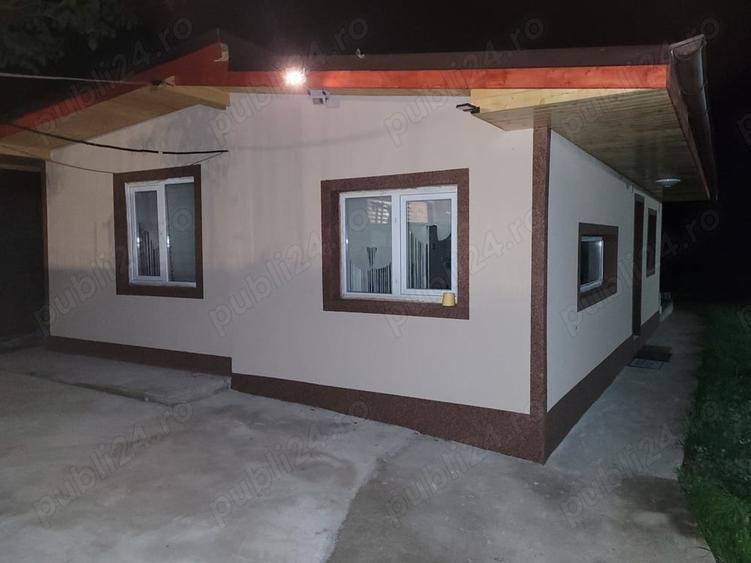 Casă cu 2 camere cu Teren 2100 Mp în Valea Bujorului