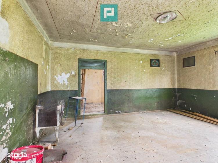 Casă cu 2 camere cu Teren 17681 Mp în Almaș